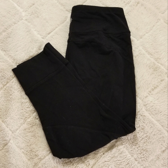 Athleta Pants - Black Athleta Leggings Capris